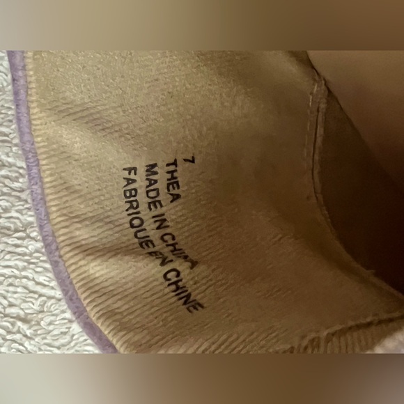 Expressions | Purple Suede Pointed-toe Block heels | Size 7 - Picture 6 of 6